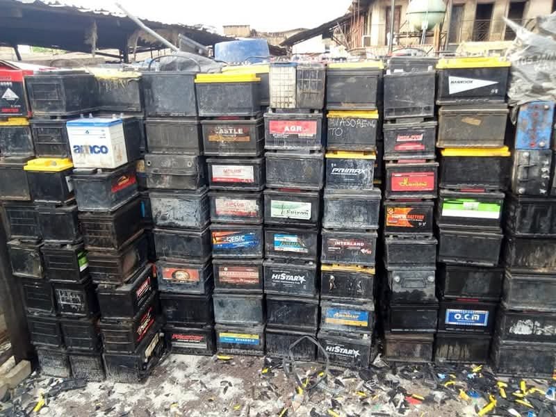 Lead-Acid Batteries view 3