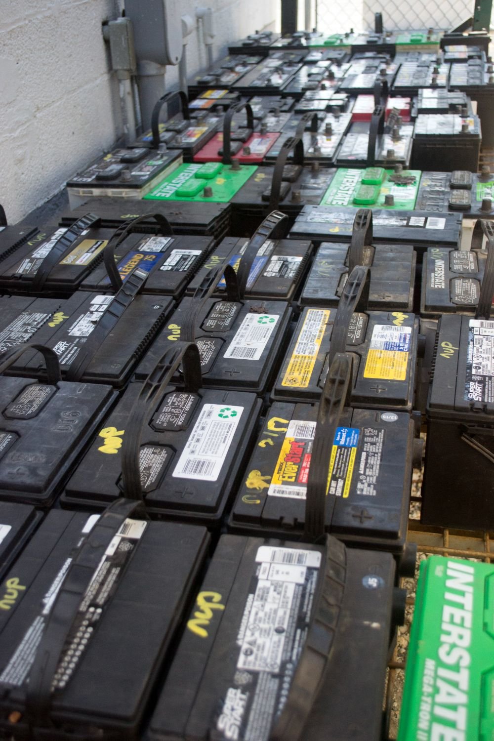 Lead Scrap Lead-Acid Batteries