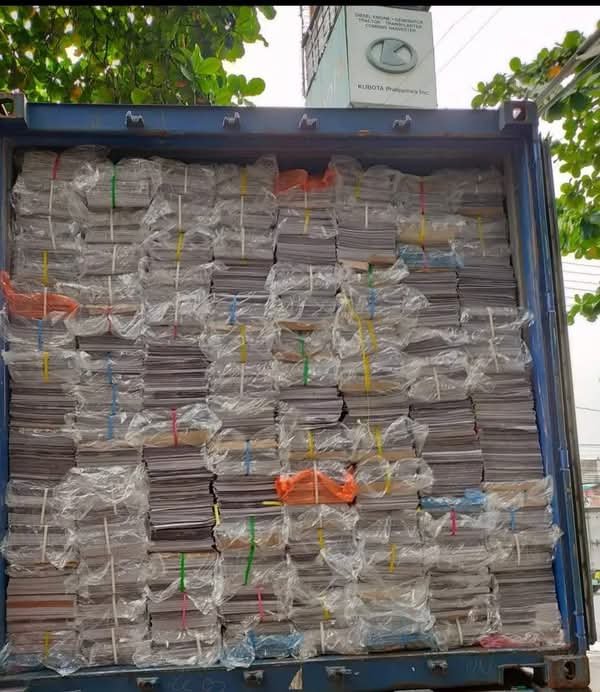 ONP Old Newspaper Scrap Bales
