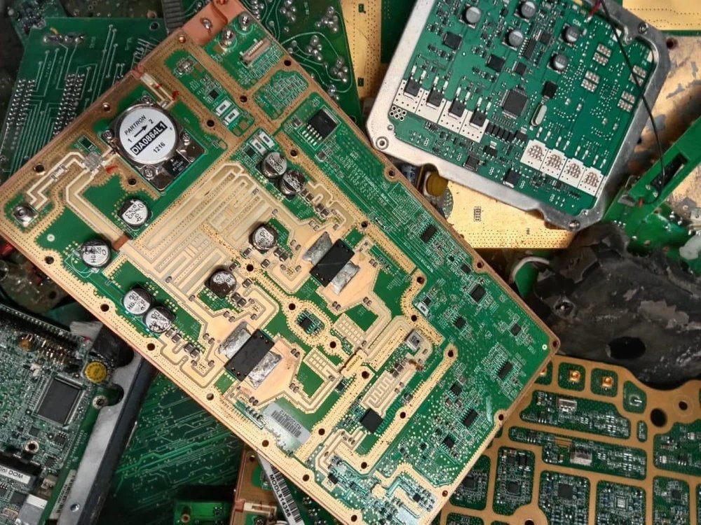 PCB circuit boards, motherboards, and electronic components scrap
